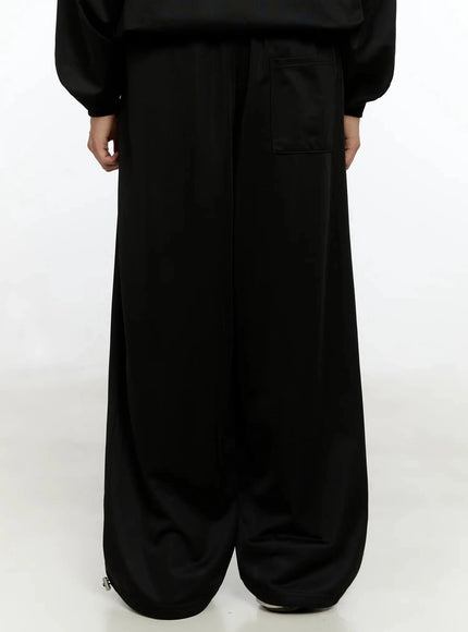 mens-sports-graphic-wide-pants-in525