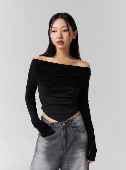 off-shoulder-unbalanced-hem-crop-tee-cg315