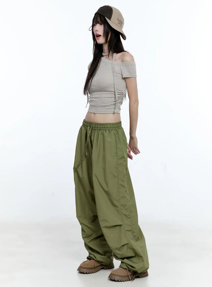 wide-leg-nylon-pintuck-pants-cg507