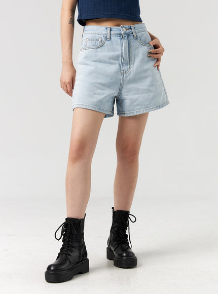 light-wash-denim-shorts-cl328