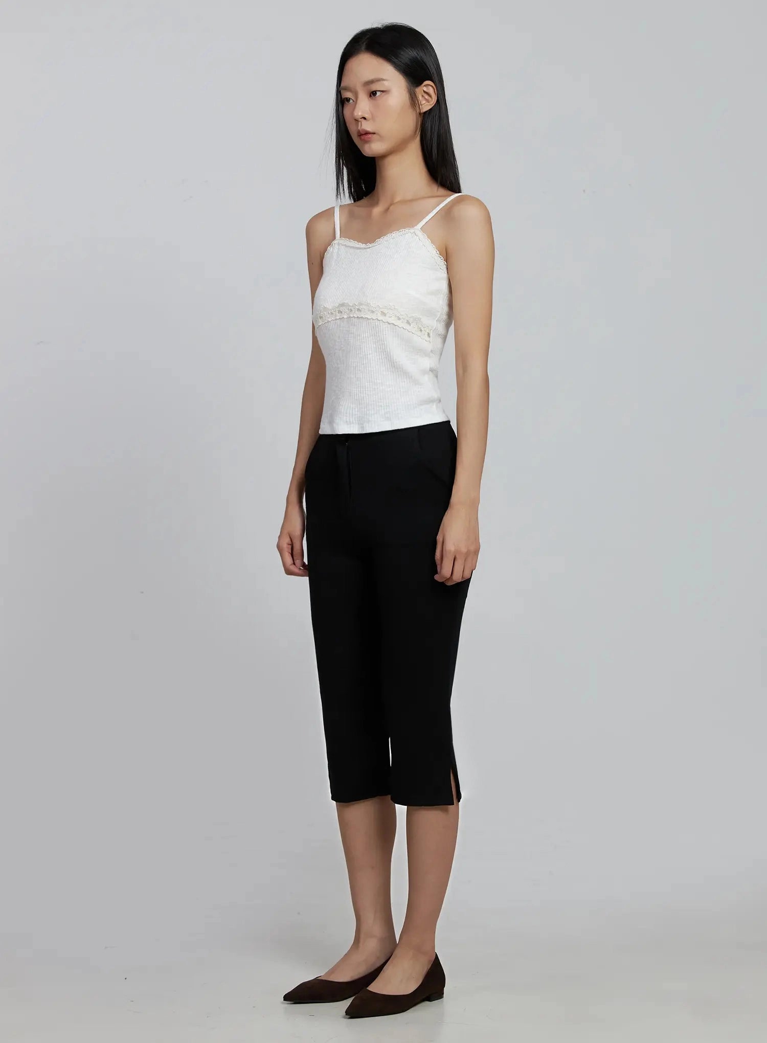 slim-fit-capri-pants-im520