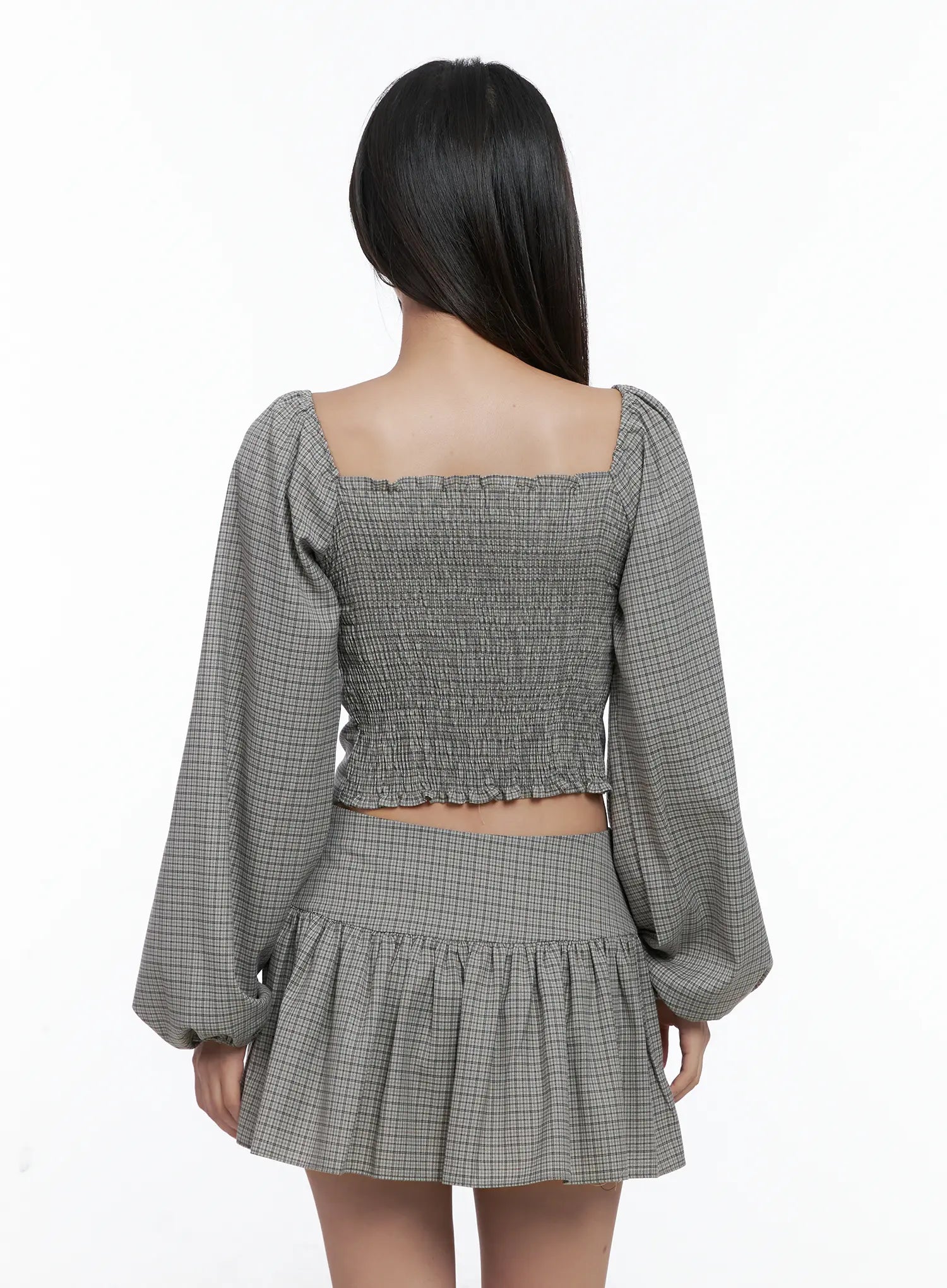 gingham-button-up-puff-sleeve-blouse-cs503