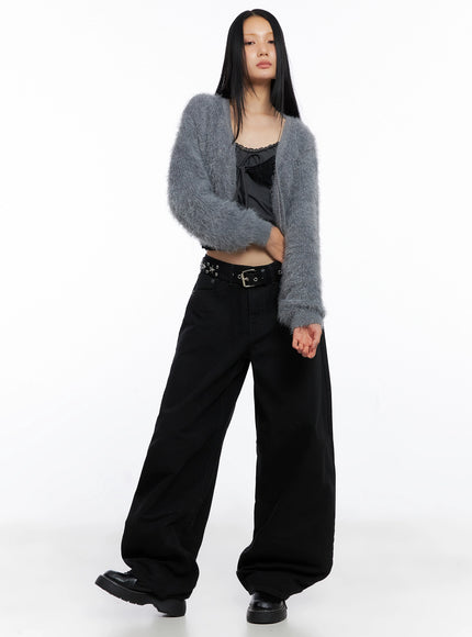 soft-knit-buttoned-cardigan-co517