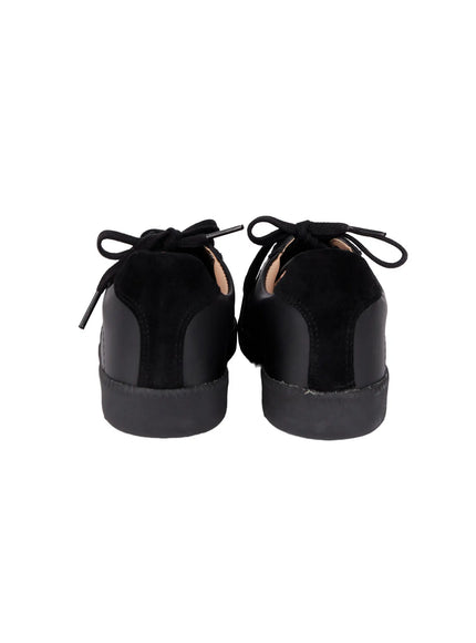 classic-unisex-sneakers-cn527