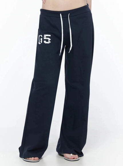 relaxed-fit-graphic-sweatpants-iu512