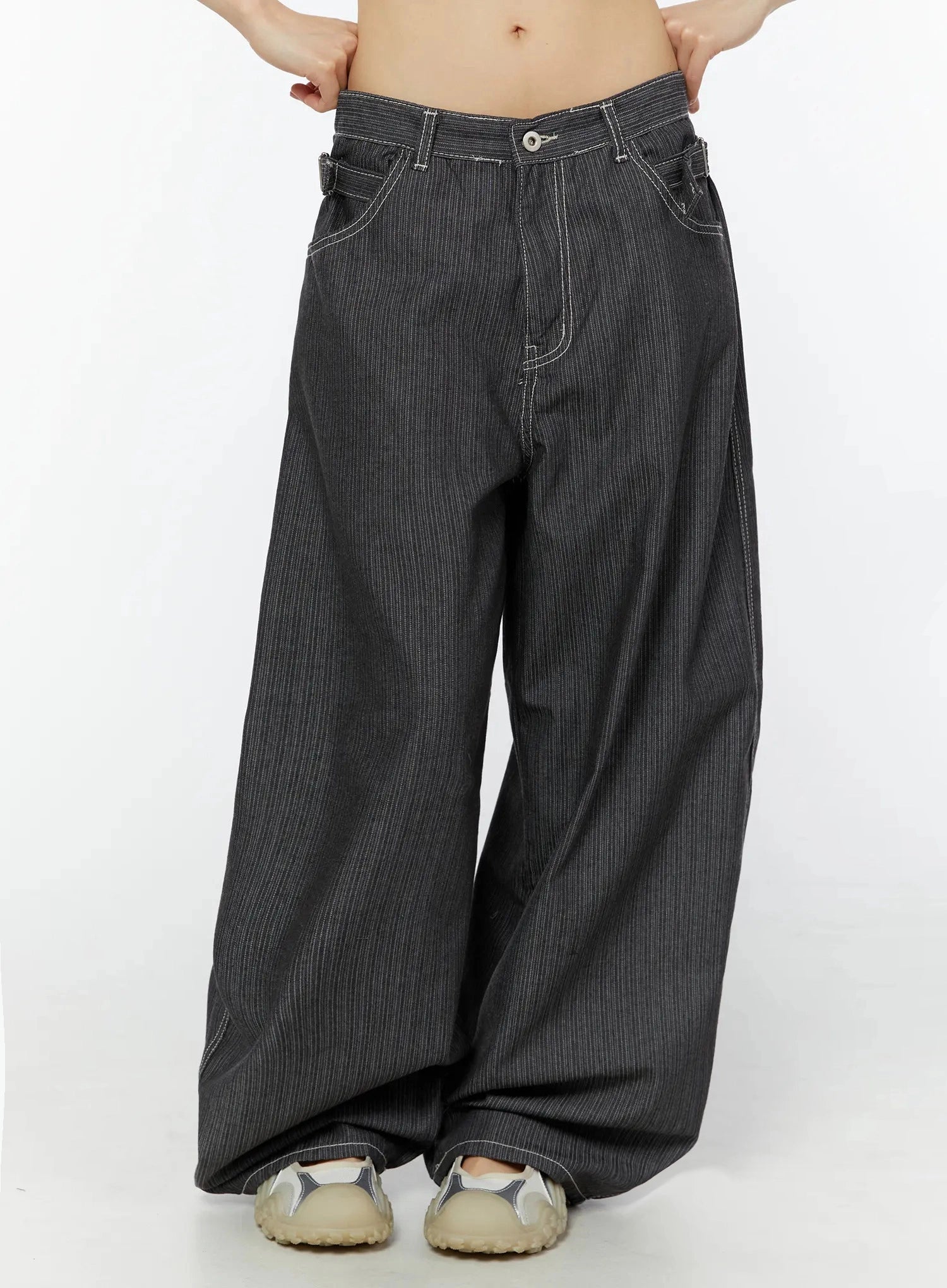 casual-baggy-stripe-pants-iu518