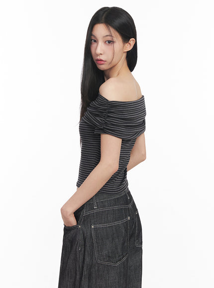 off-shoulder-striped-tee-iy516
