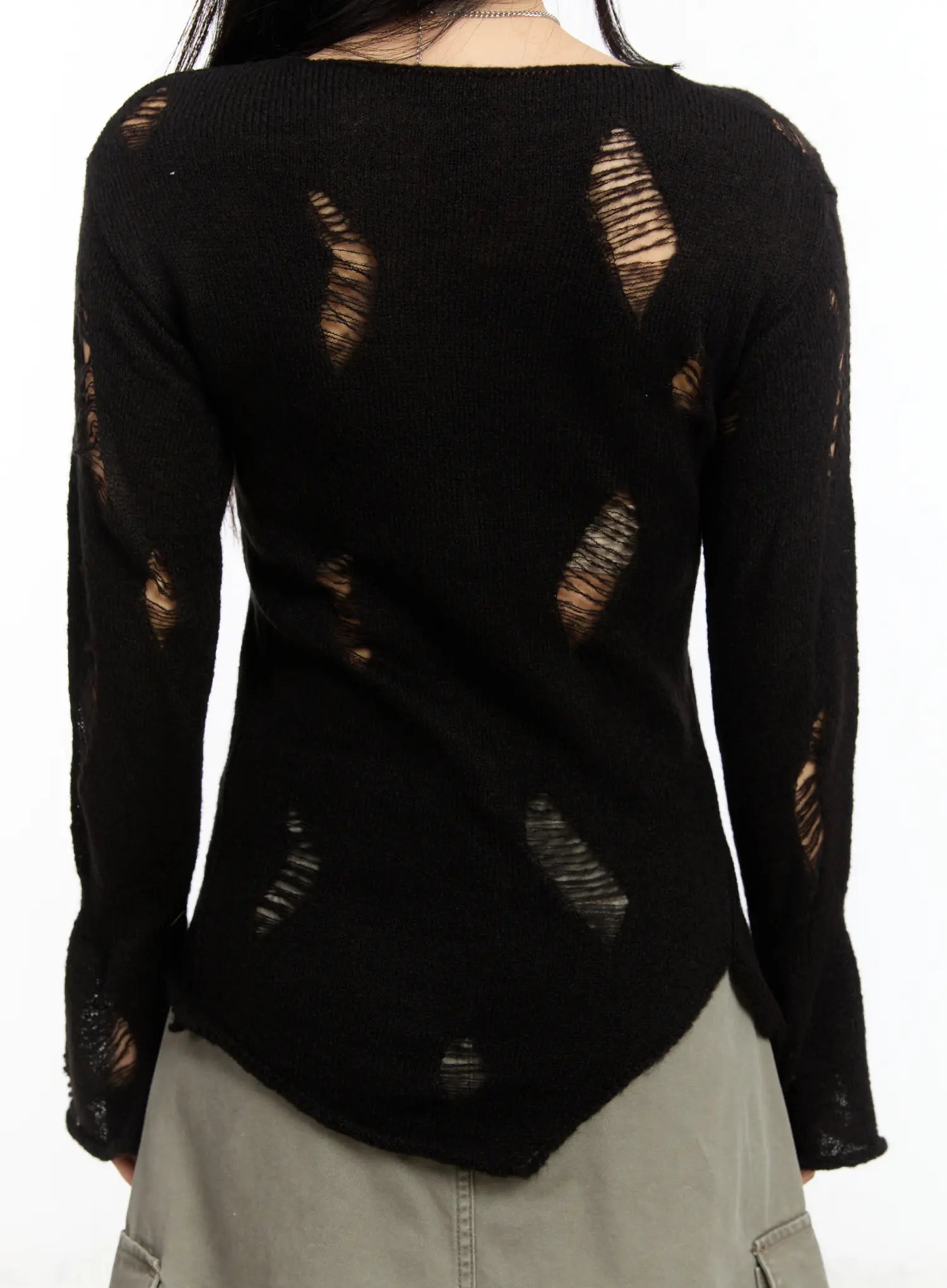 distressed-knit-long-sleeve-top-cm511