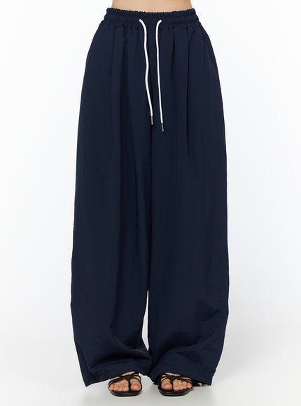 parachute-wide-leg-pants-iu519