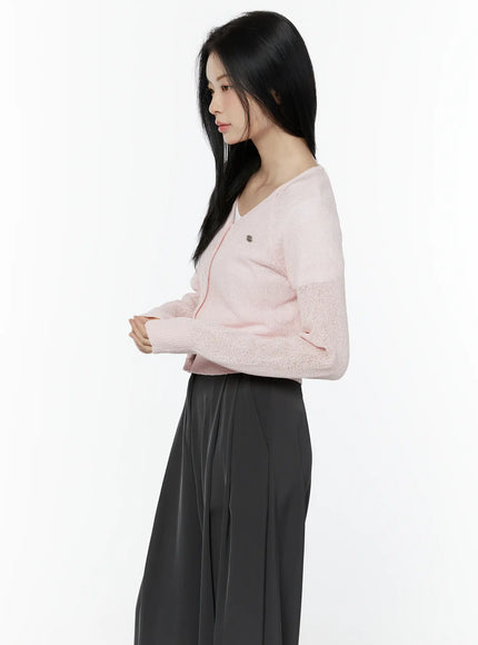 v-neck-boucle-crop-cardigan-iu503