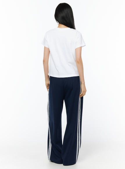bow-print-graphic-tee-iu516