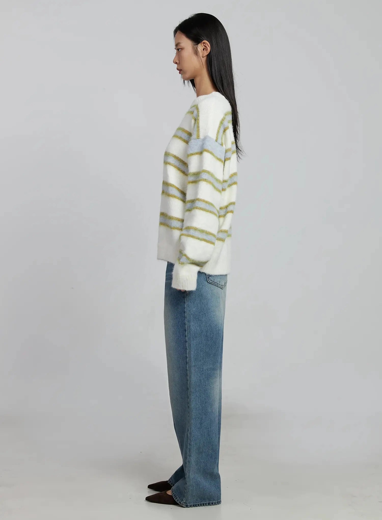 cozy-stripe-pattern-sweater-im520