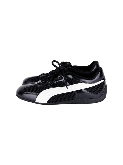 two-tone-mesh-sneakers-ca527