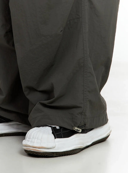 mens-seam-detail-balloon-fit-drawstring-pants-il511