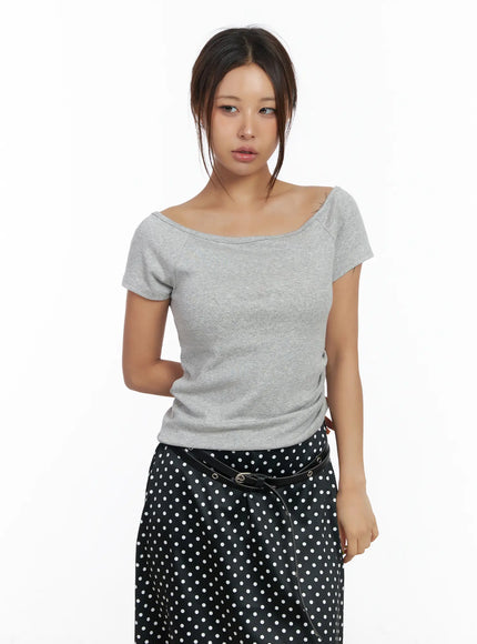 casual-off-shoulder-tee-cm520