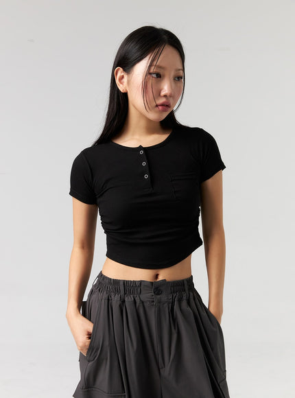 snap-button-cropped-tee-cl326