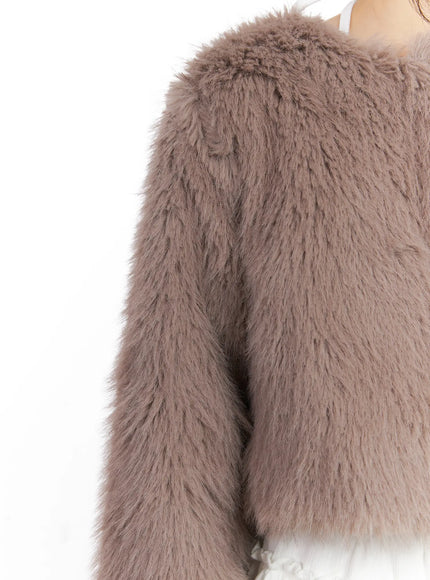 cropped-faux-fur-jacket-cn520