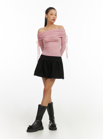 shirred-solid-off-shoulder-crop-top-io409