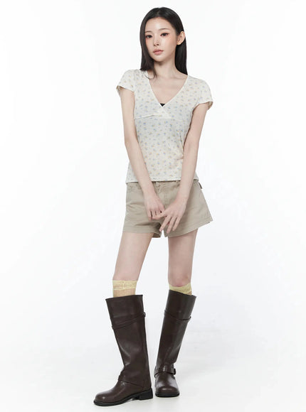 floral-v-neck-wrap-top-iu512