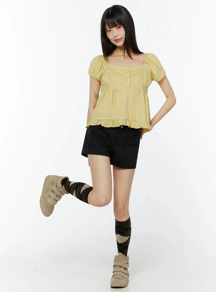 square-neck-ruffle-blouse-iu518
