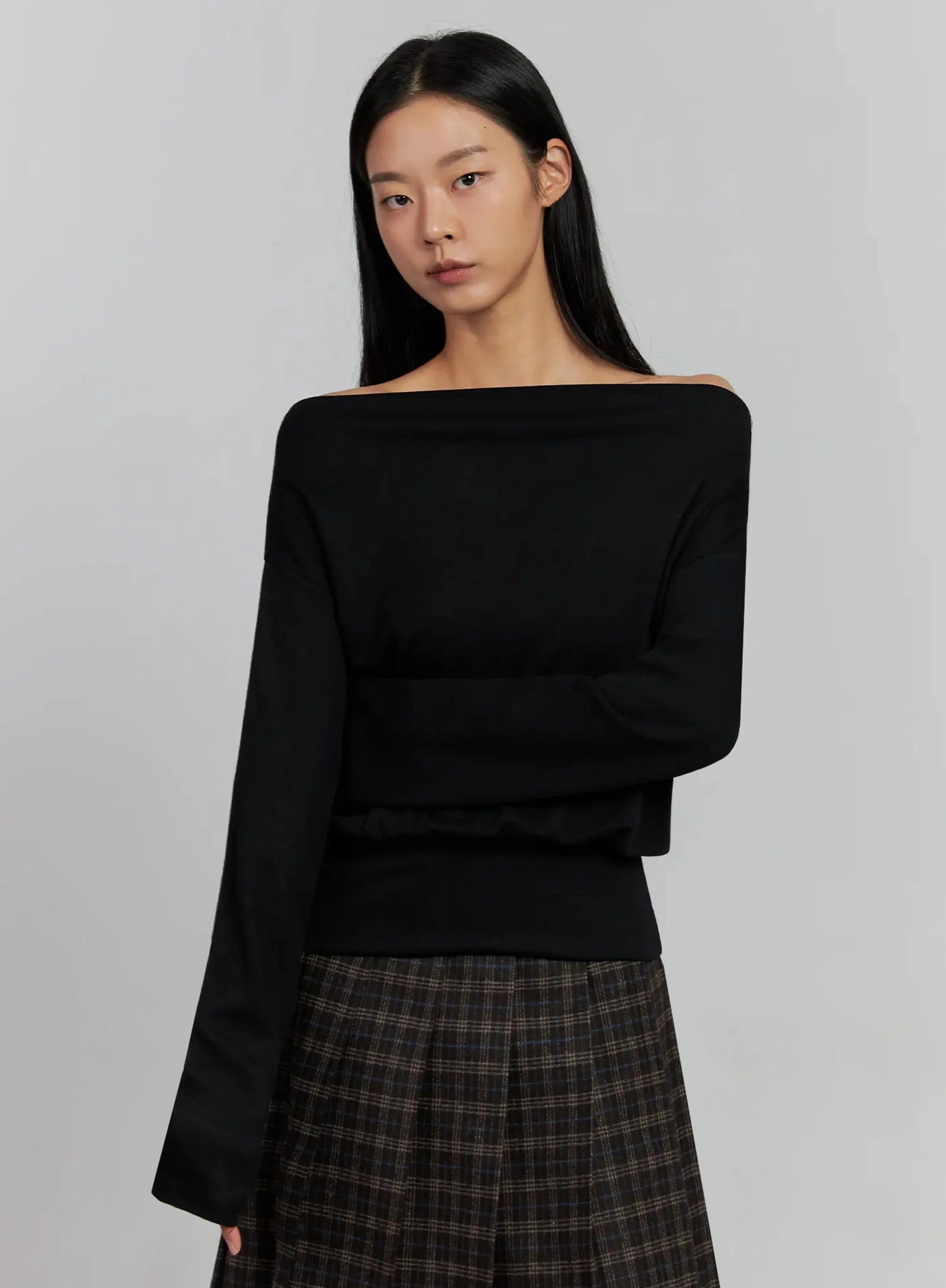 boat-neck-long-sleeve-top-ij502