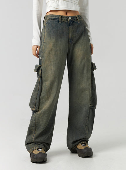 large-pocket-cargo-jeans-co323