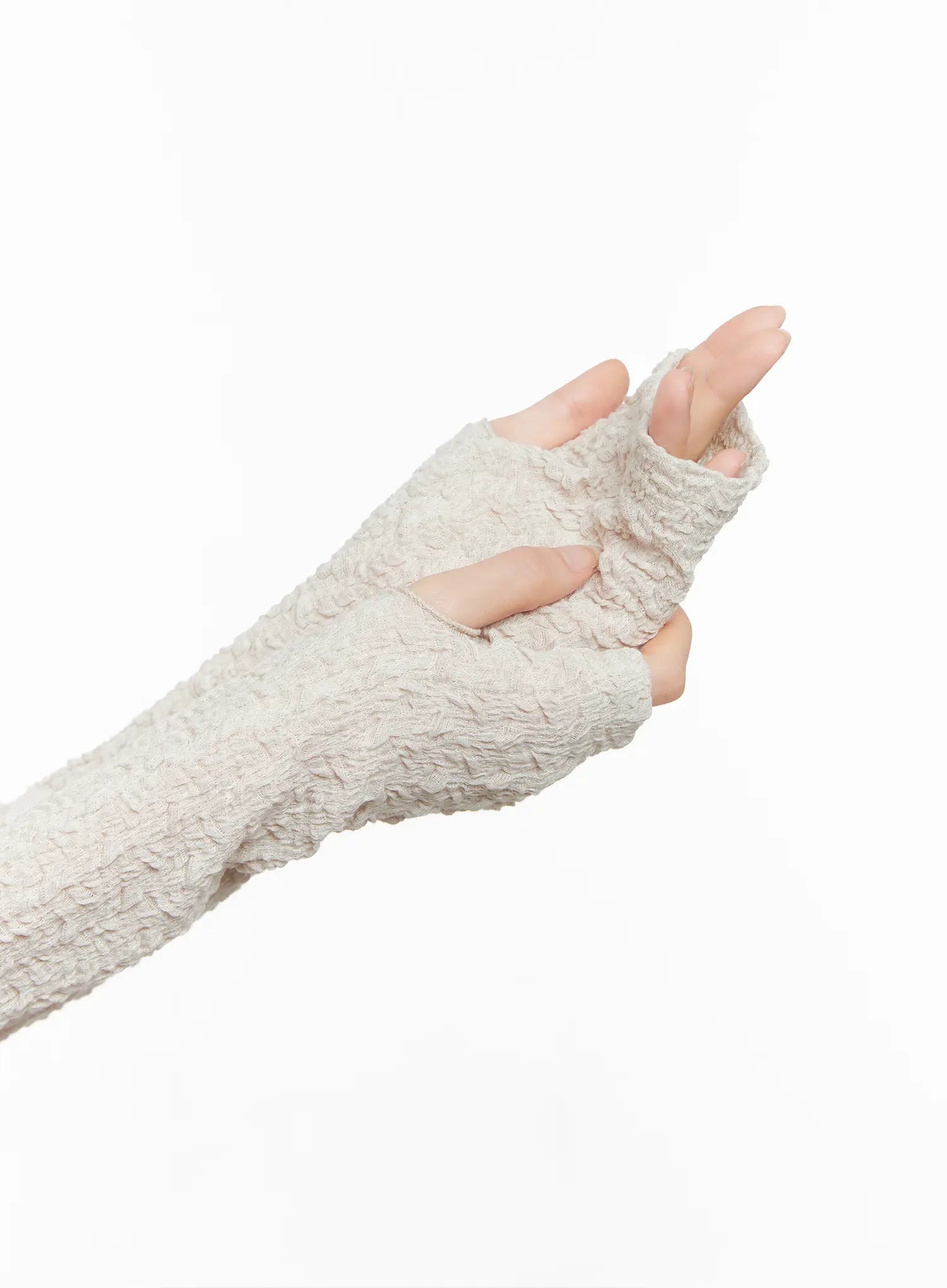 cropped-eyelet-long-sleeve-top-cg525