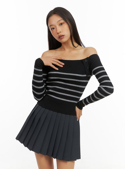 stripe-buttoned-off-shoulder-top-io409