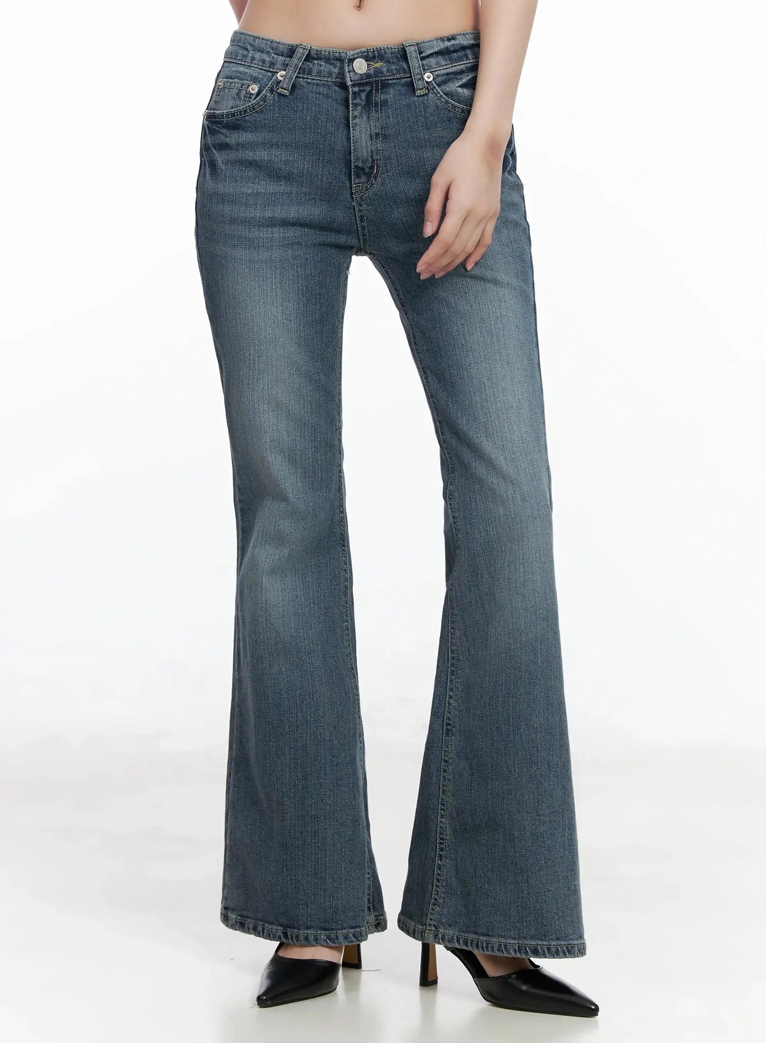 amaris-low-rise-bootcut-flared-jeans-im503