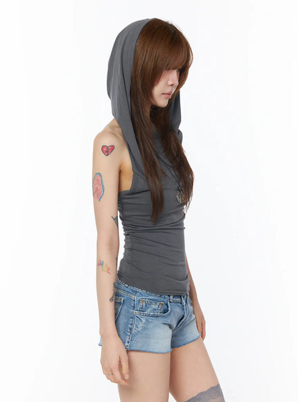 hooded-halter-sleeveless-top-cy527