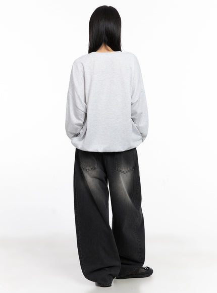 cat-print-graphic-sweatshirt-is508