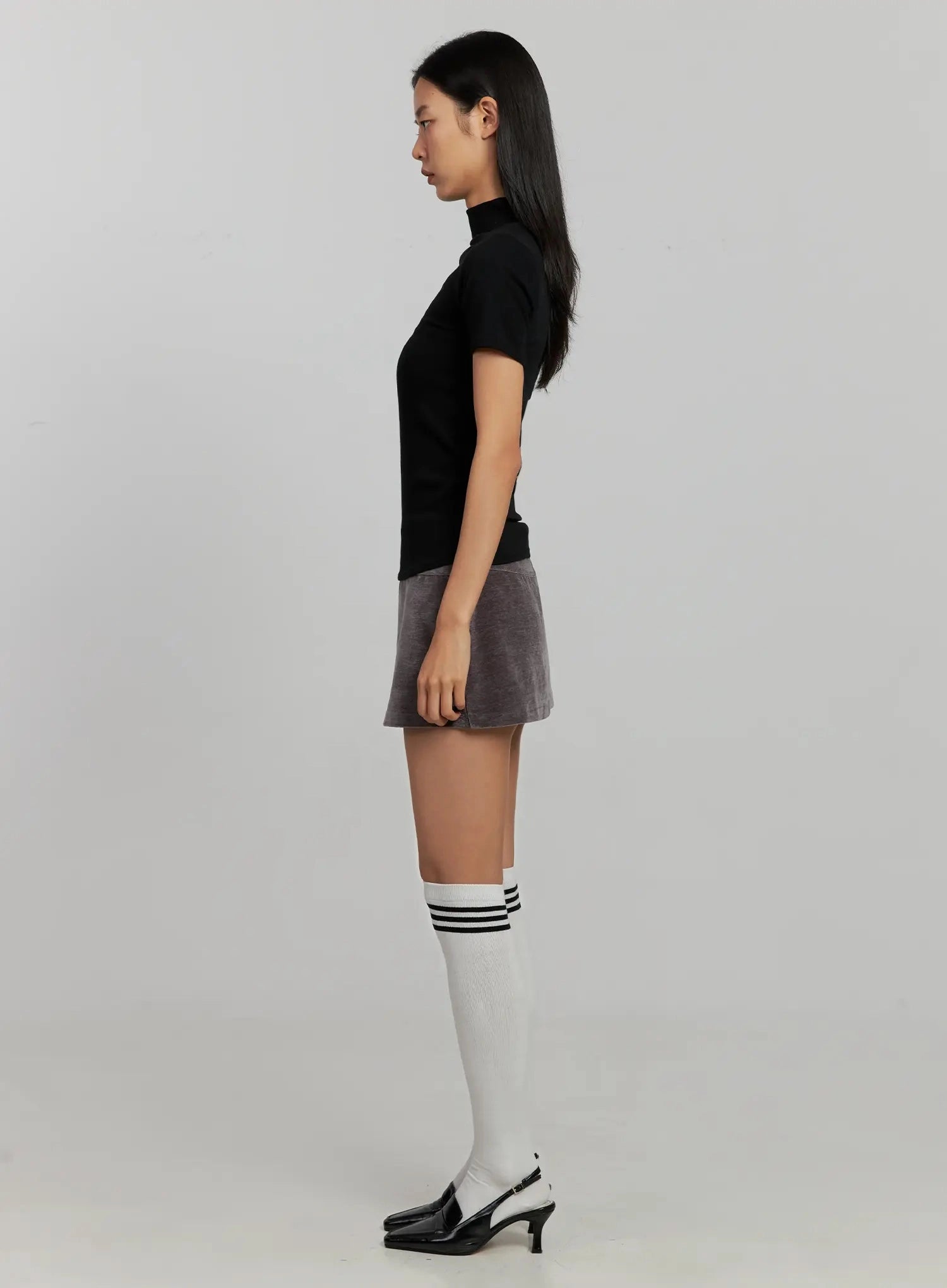 mock-neck-short-sleeve-top-ij502