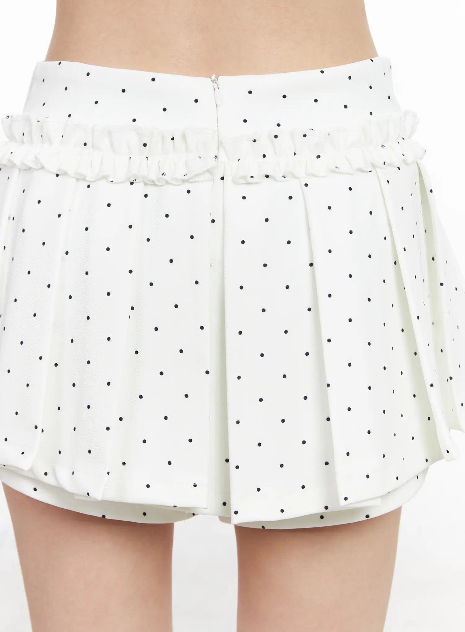 polka-dot-pleated-mini-skirt-cm518
