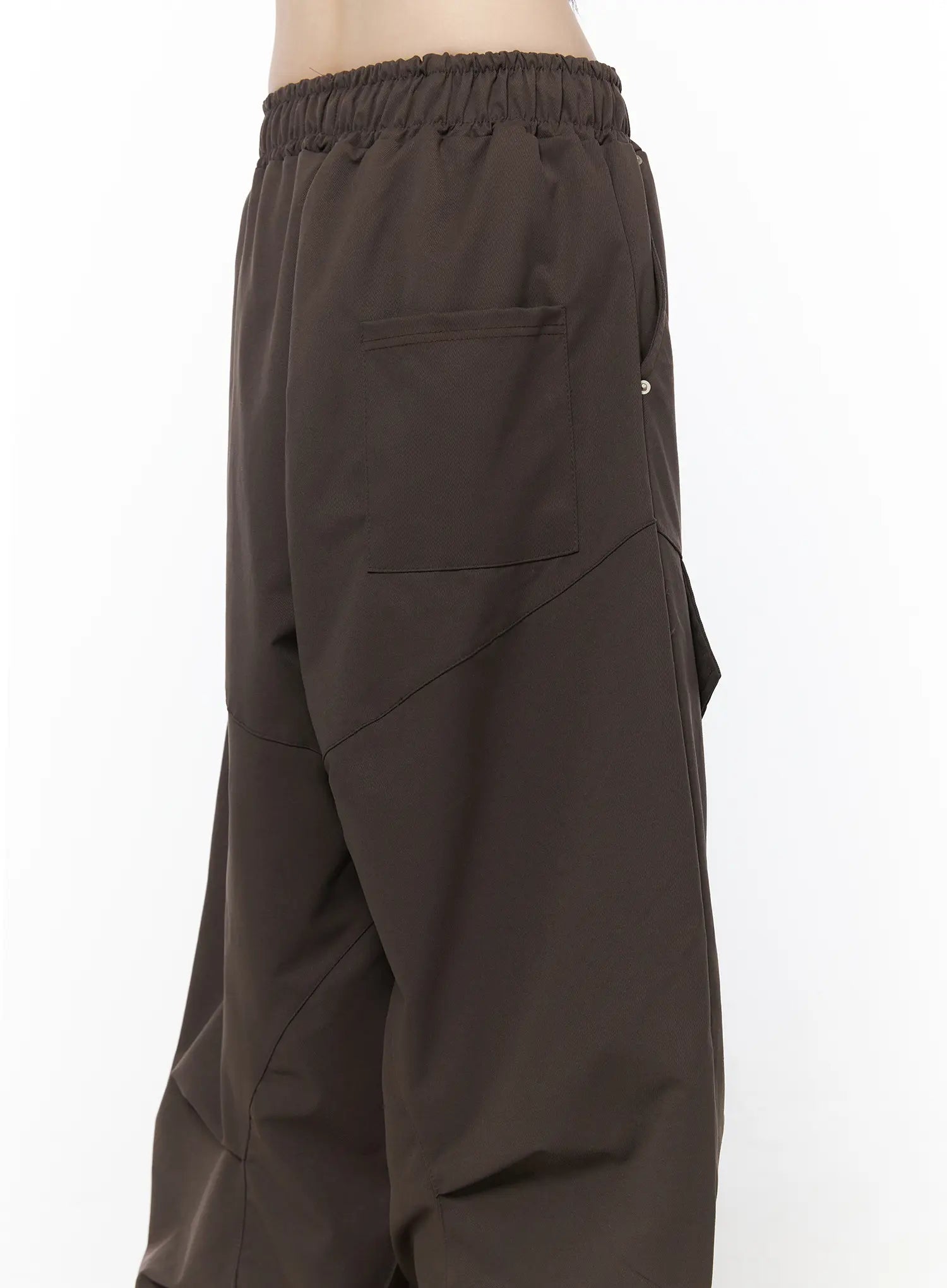 wide-leg-pintuck-cargo-pants-cu519