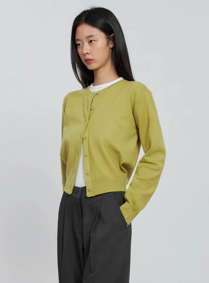 casual-button-up-cardigan-in507 / Light green