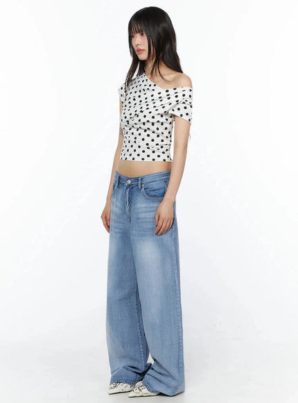 polka-dot-off-shoulder-crop-top-iy525