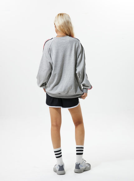 graphic-sporty-sweatshirt-is322