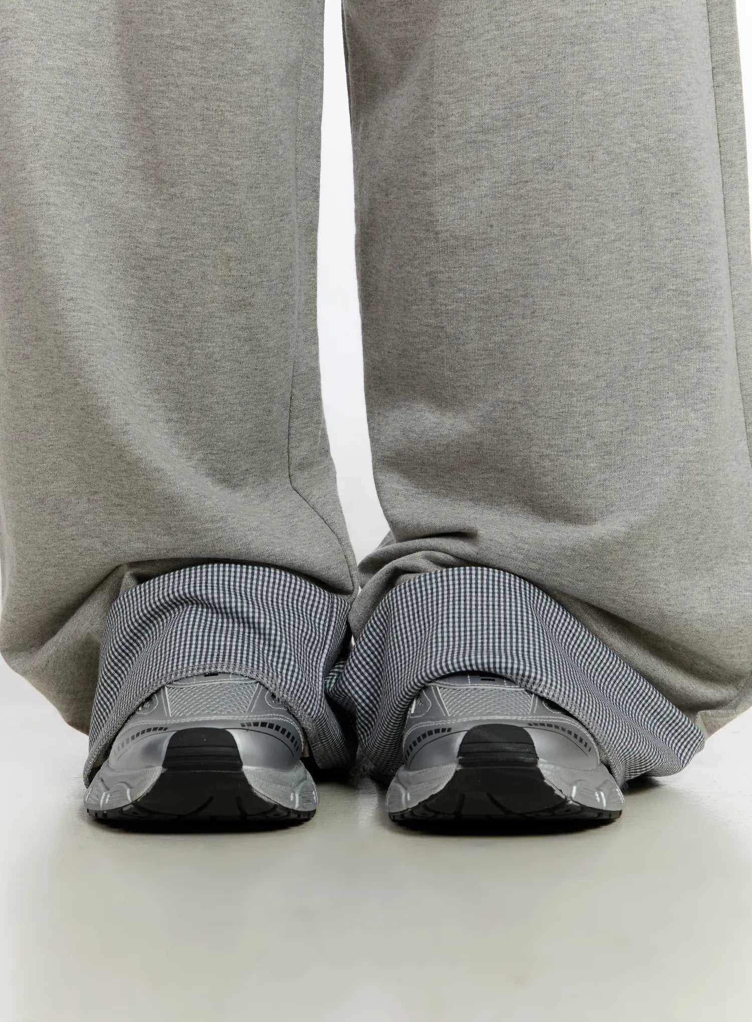 two-toned-wide-leg-sweatpants-ca502