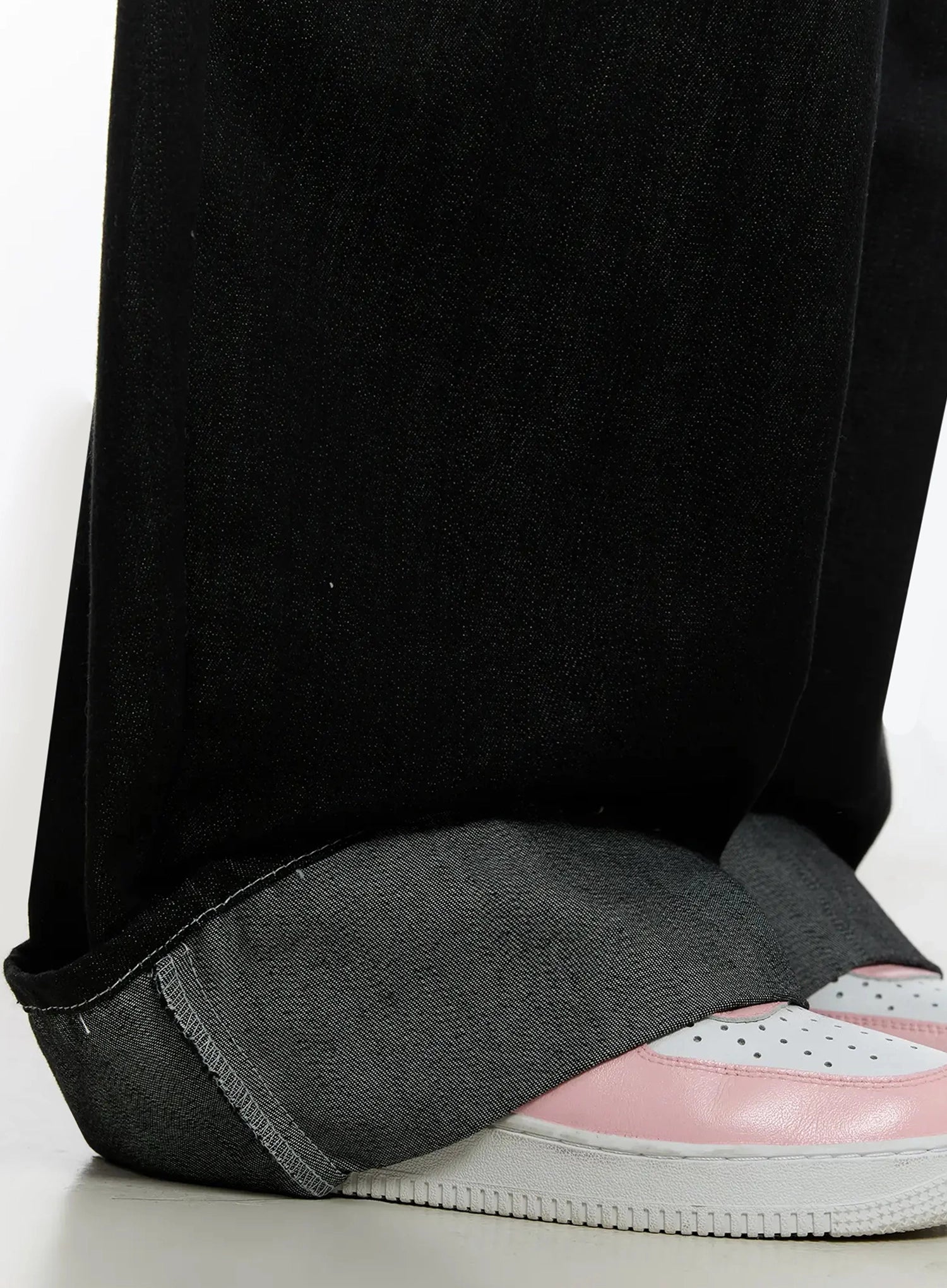 kacey-plaid-stitched-back-pocket-baggy-jeans-im513