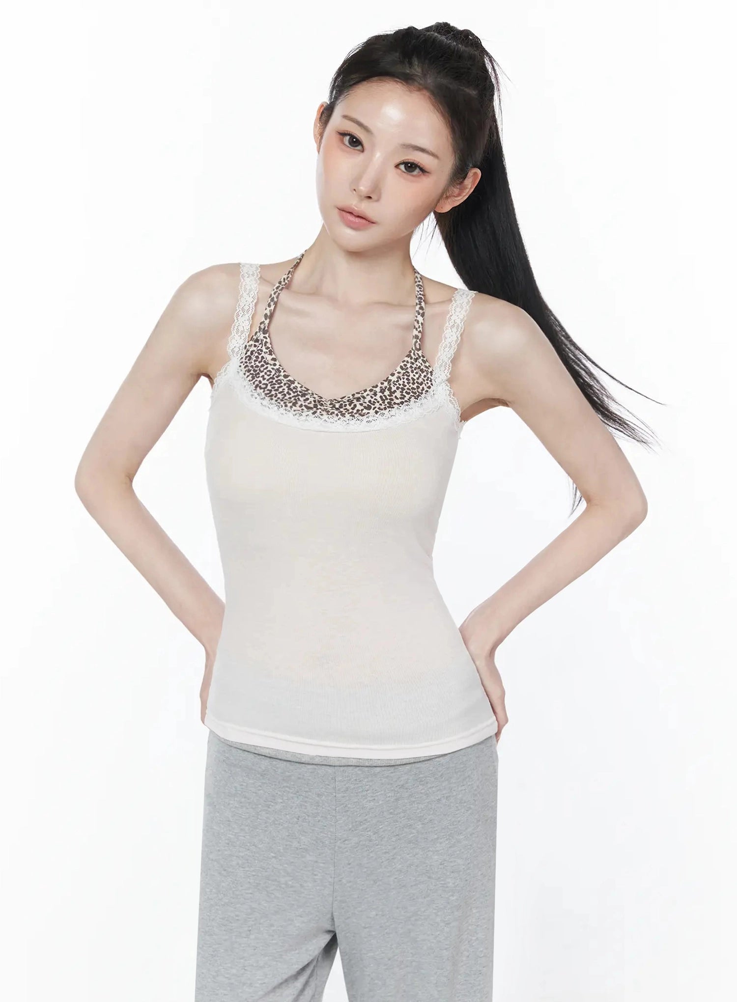 leopard-accent-cami-top-iu512