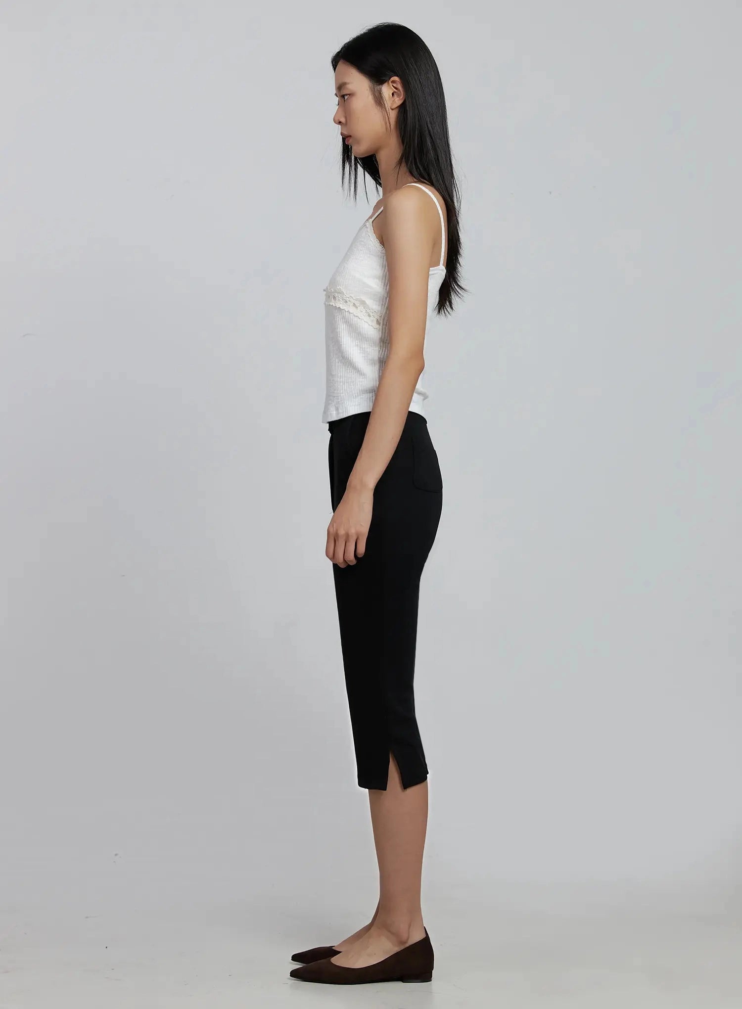 slim-fit-capri-pants-im520