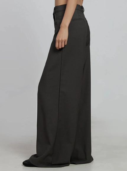 wide-leg-tailored-trousers-im520