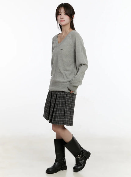 oversized-v-neck-knit-sweater-cm510