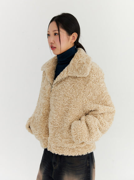 wide-collar-faux-fur-jacket-cn315