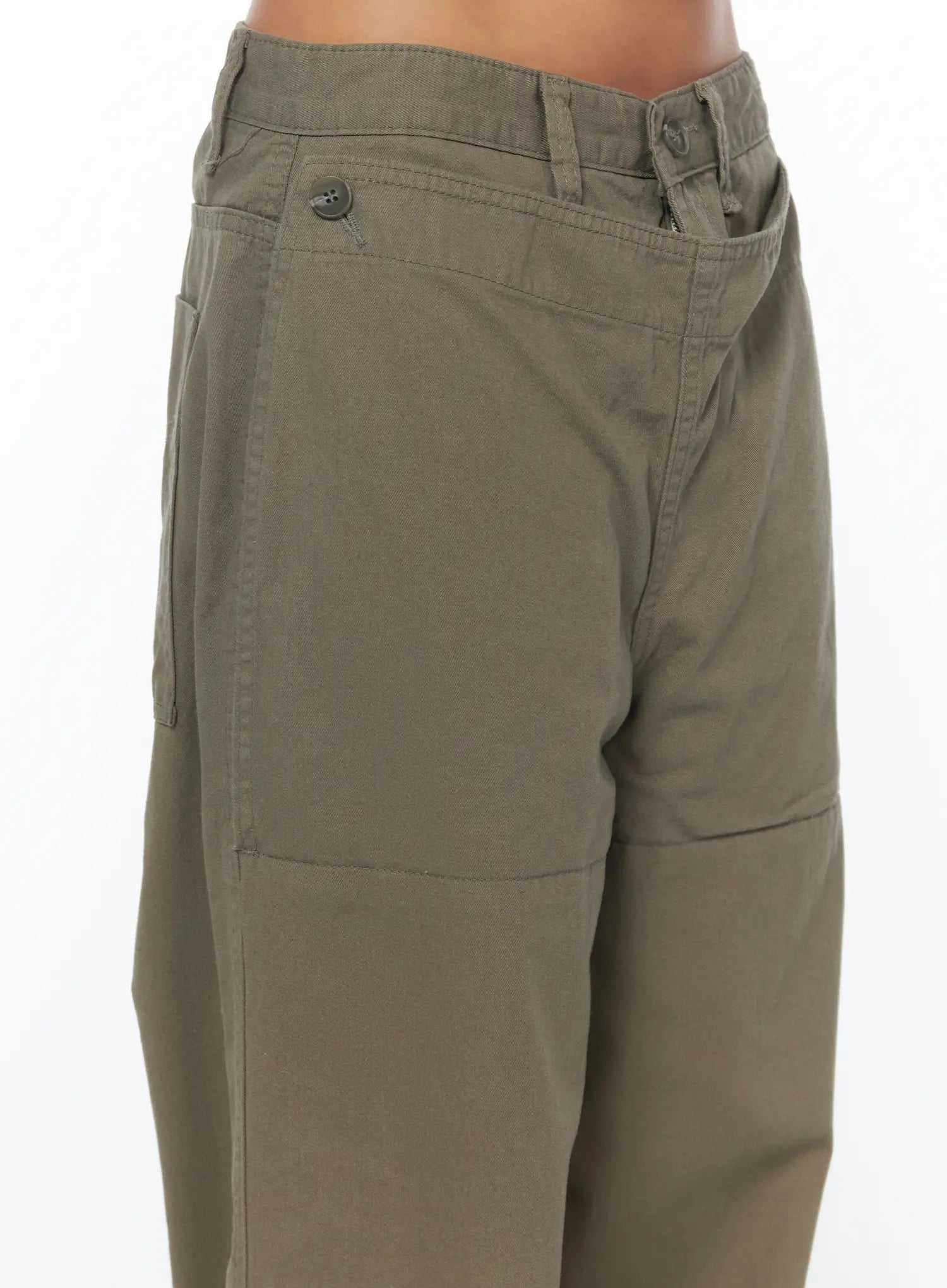 adjustable-wide-leg-cargo-pants-ca516