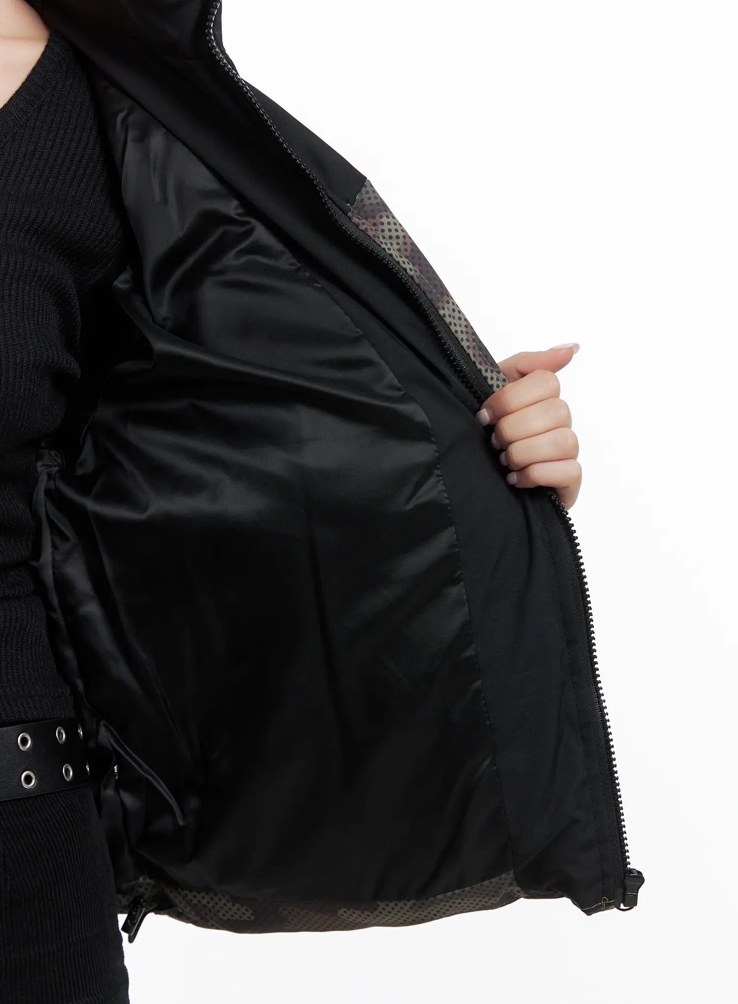 camo-pattern-puffer-jacket-cn528