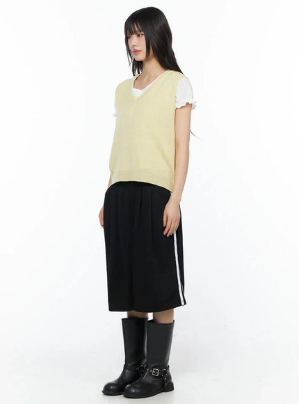modern-knit-sleeveless-vest-iy525