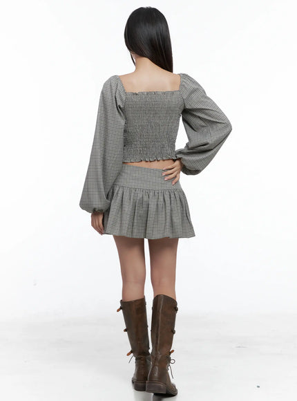 gingham-button-up-puff-sleeve-blouse-cs503