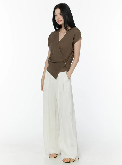 v-neck-button-wrap-short-sleeve-knit-top-iu503