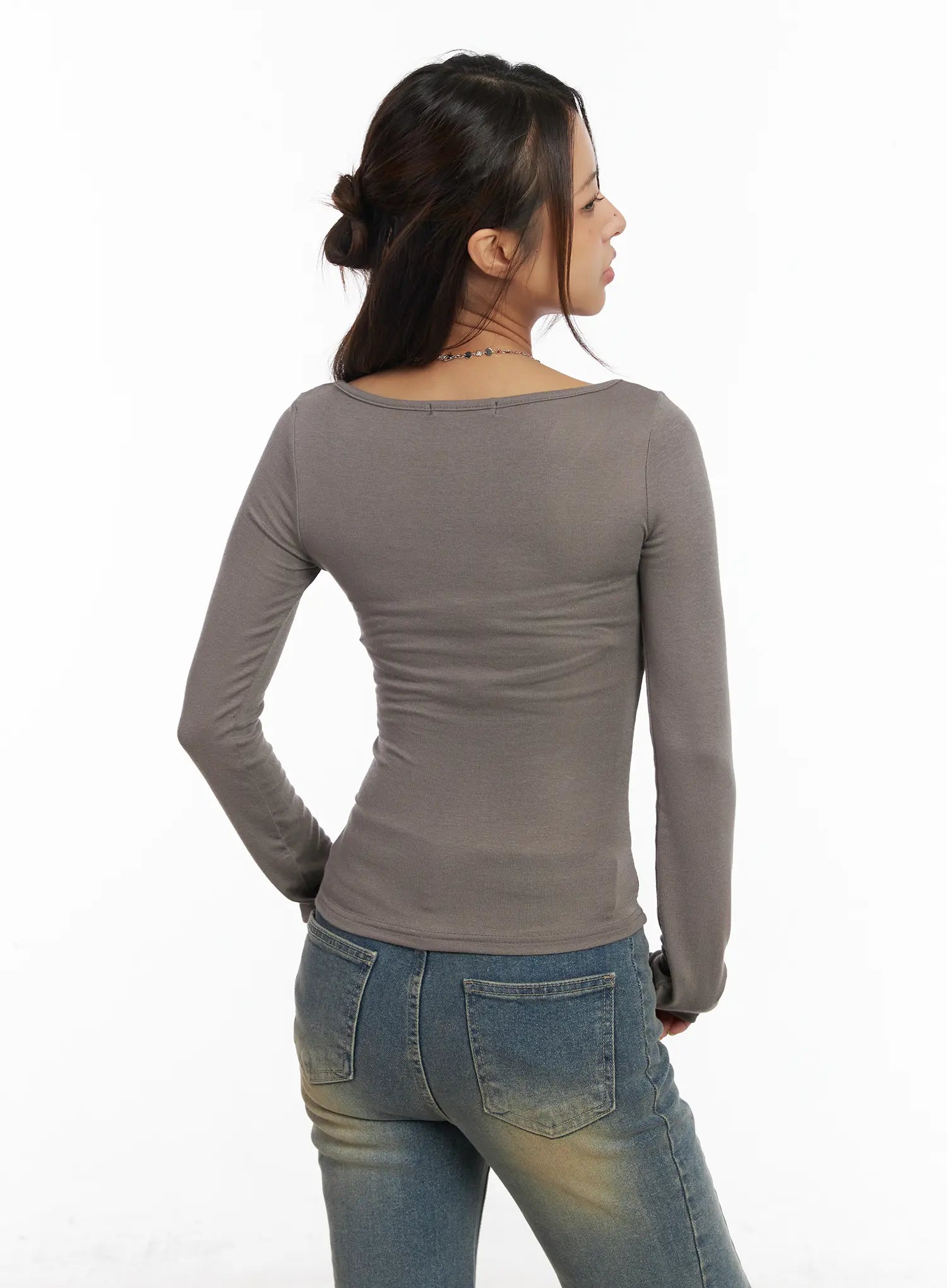 v-neck-ruched-long-sleeve-top-cm520